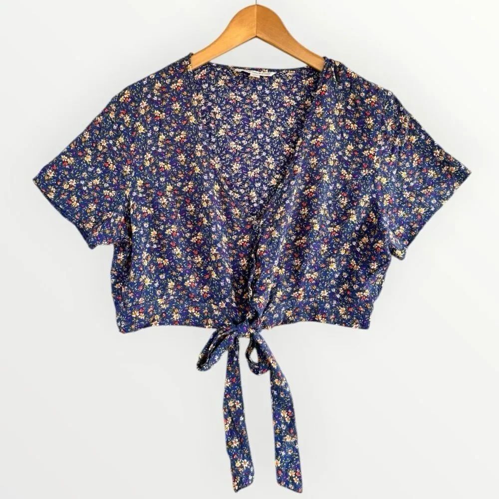 🎉5 for $45🎉 American eagle top blouse shirt size L crop